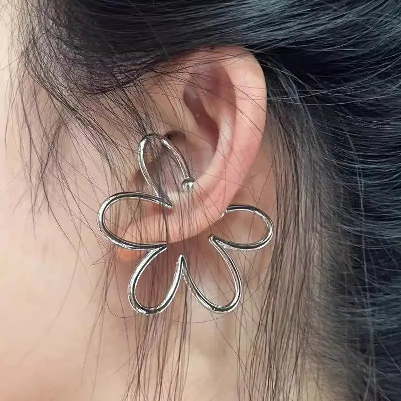 DAIIIBABYYY  -  2pcs Metal Flower Ear Clip Cuff No Piercing Holeless Ear Clip Geometric Earring Trendy Earrings No Pierced Ear Clip Earrings