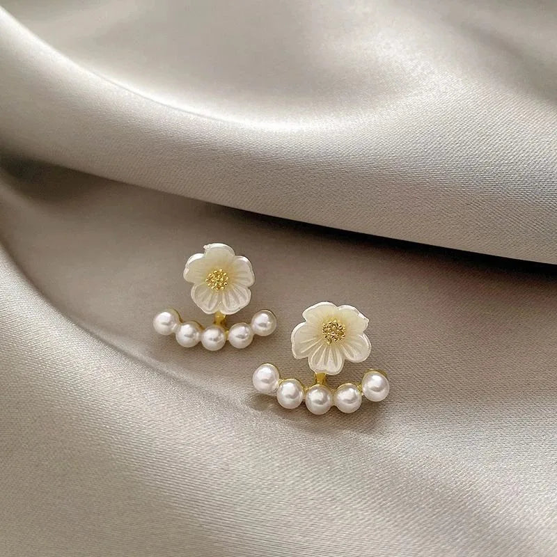 DAIIIBABYYY  -  Korean Version of The Fashion Imitation Pearl Flower Earrings Women Sweet Romantic Jewellery Holiday Party Exquisite Accessories