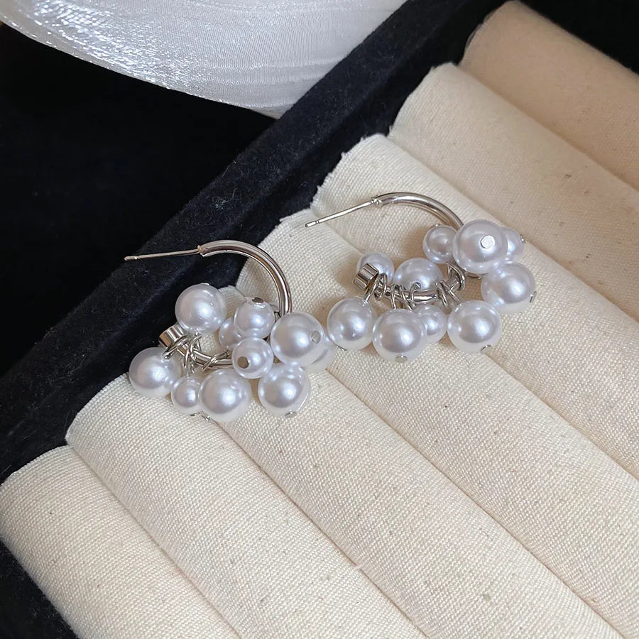 Daiiibabyyy  Silver Needle Pearl String Tassel C-shaped Drop Earrings 2025 Simple French Temperament Earring for Women Wholesale
