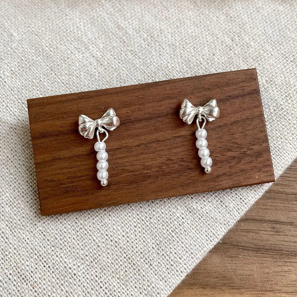 DAIIIBABYYY  -  Korean Fashion Beaded Bow-knot Stud Earrings for Women Kpop INS Style Temperament Simple Bow Earring Jewelry Party Gift