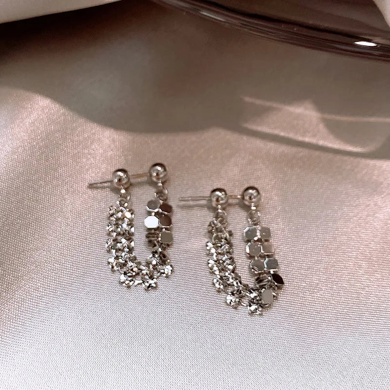 DAIIIBABYYY  -  New Arrival Korean Light Luxury Elegant Tassel Metal Geometric Hoop Earrings For Women Fashion Simple Jewelry Party Gifts