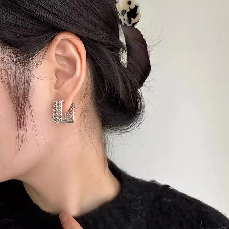 DAIIIBABYYY  -  Hollow Geometric Hoop Earrings For Women Couples Heavy Industry Simple Personality Hip Hop Prevent Allergy Party Jewelry