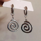 DAIIIBABYYY  - Grunge Jewelry Stainless Steel Swirl Earrings Cool Korean Charms Hoop Earrings for Women Goth Fashion Accessories Cute Punk