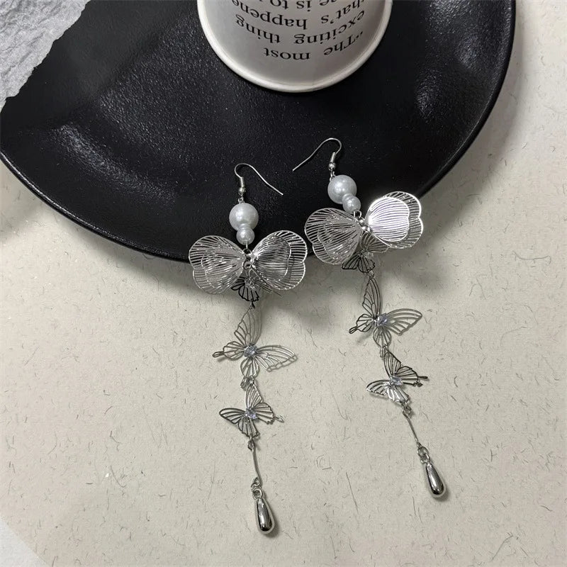 DAIIIBABYYY  -  French metal flower pearl earrings female extravagant exaggerated design sense earrings