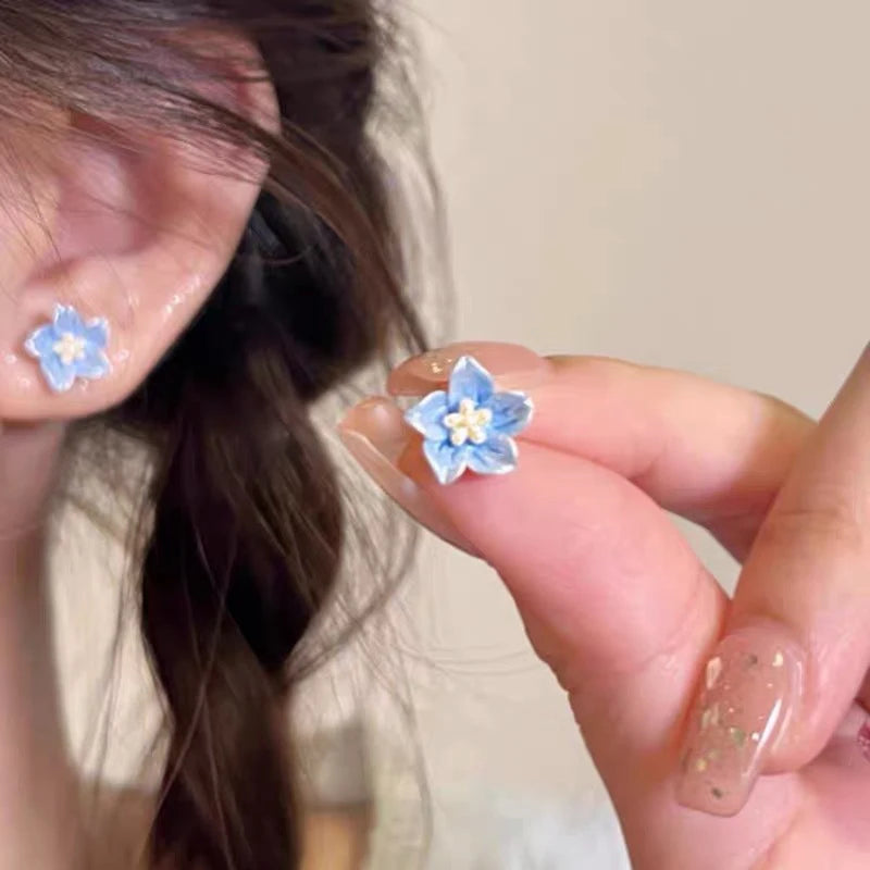 Daiiibabyyy  New Blue Flower Dangle Earrings for Women Exquisite Sweet Romantic Floral Ear Studs Versatile Fine Jewelry Gifts Wholesale 2025