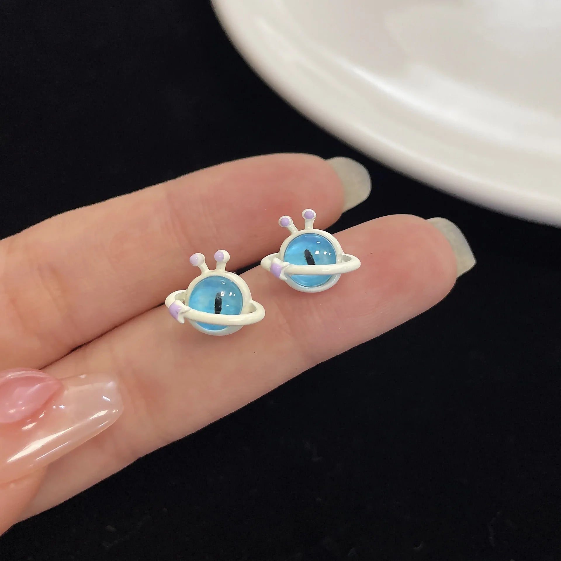 DAIIIBABYYY  -  Cute Green Blue Evil Monster Eyes Stud Earrings Women Kids Halloween Animal Rabbit Big Eyes Goth Cross Earring Jewelry