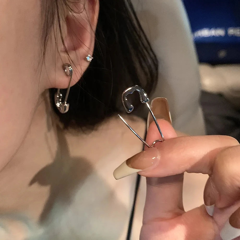 DAIIIBABYYY  -  New trend Pin Earrings Women's personality Fashion Metal earrings Cyberpunk men's and women's paper clips Jewelry accessories