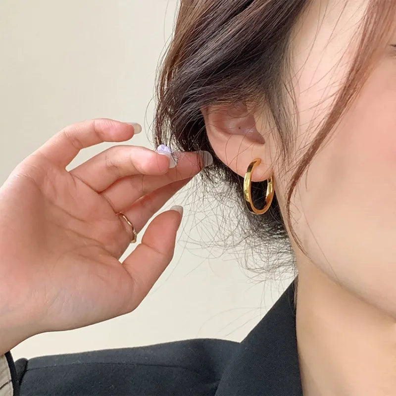 DAIIIBABYYY  -  New Fashion Classics Simple Round Hoop Earrings for Women Circle Girls Shiny Delicate Party Womens Jewelry New Arrival