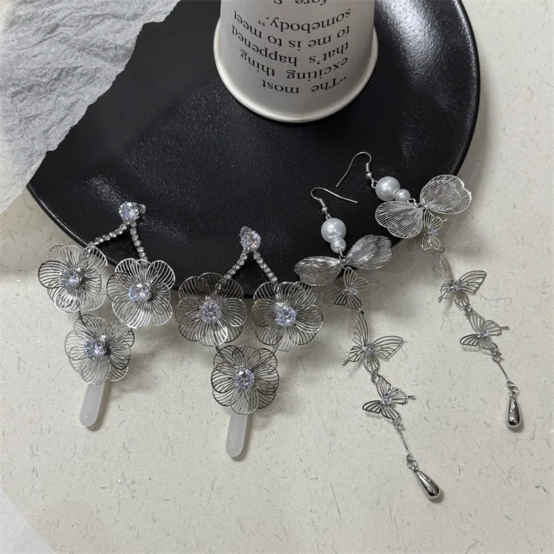 DAIIIBABYYY  -  French metal flower pearl earrings female extravagant exaggerated design sense earrings