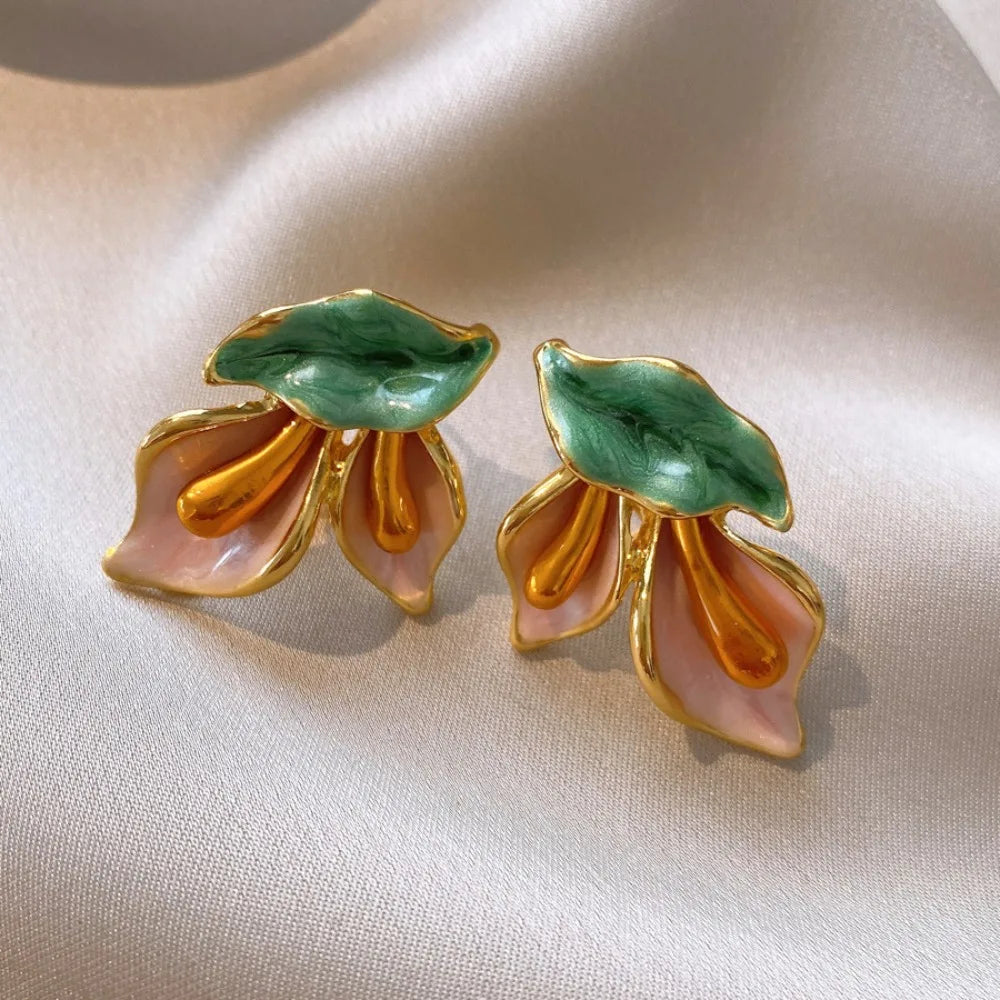 Daiiibabyyy  Fashion Light Luxury Flower Earrings Oil Drop Charms Vintage Earrings Women Ear Jewelry Sweet Stud Earrings Gift