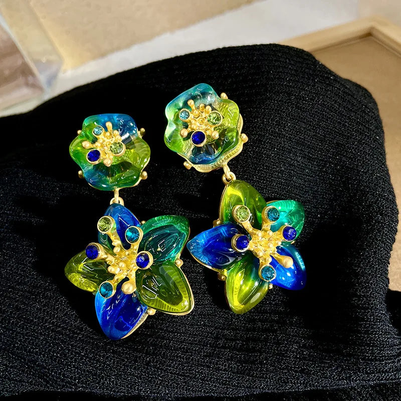 DAIIIBABYYY  -  Retro palace style gradient crystal glass starfish personality exaggerated flower earrings