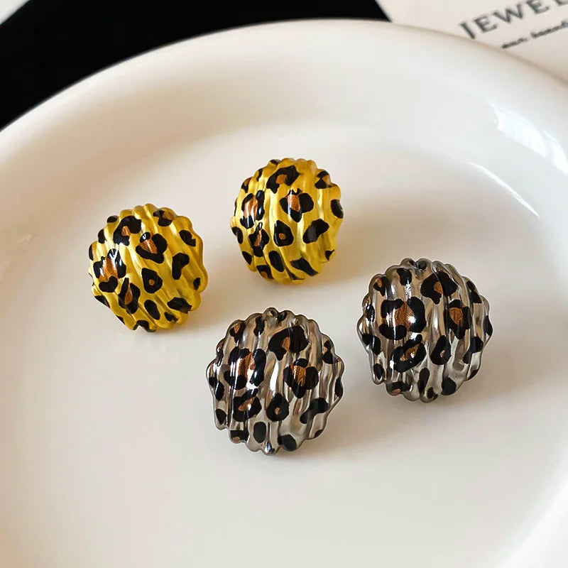 DAIIIBABYYY  -  Circular Retro Earrings Women Stripes Leopard Print Simple Design Personalized Temperament Niche Trend Fashionable Versatile