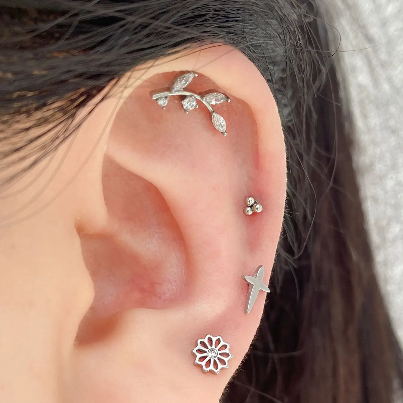 DAIIIBABYYY  -  1Piece Flower Moon Snake CZ Nose Hoop Butterfly Leaf Daith Conch Helix Stud Earrings Internal Thread Piercing Surgical Steel 16G