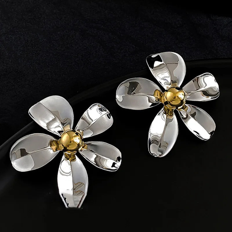 Daiiibabyyy  Exaggerated Glossy Flower Earrings for Women in Europe and America Stud Earring Light Luxury Temperament Fashionable Jewelry