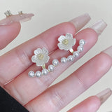 DAIIIBABYYY  -  Korean Version of The Fashion Imitation Pearl Flower Earrings Women Sweet Romantic Jewellery Holiday Party Exquisite Accessories