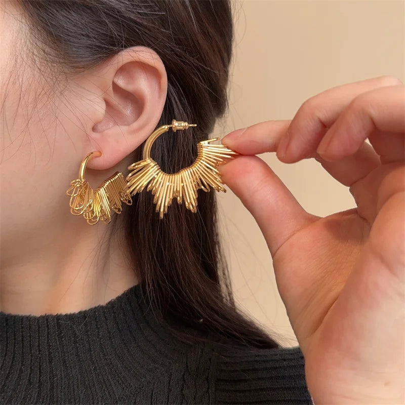 DAIIIBABYYY  -   Fashion Geometric Irregular Sundecal Flower Stud Earrings For Woman Wedding Jewelry Accessories Teacher Earrings Gifts