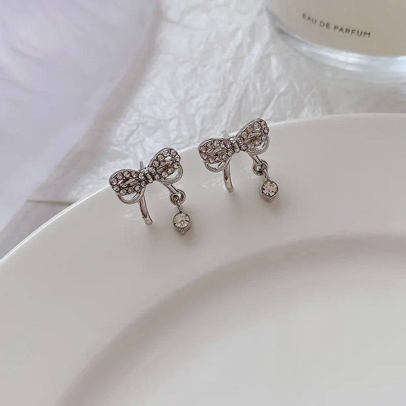 DAIIIBABYYY  -   Kpop Punk Silver Color Asymmetric Butterfly Pearl Stud Earrings Women Korean Fashion INS Cute Heart Geometric Earring