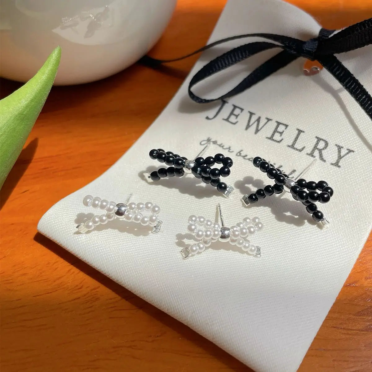 DAIIIBABYYY  -  Korean Fashion Beaded Bow-knot Stud Earrings for Women Kpop INS Style Temperament Simple Bow Earring Jewelry Party Gift