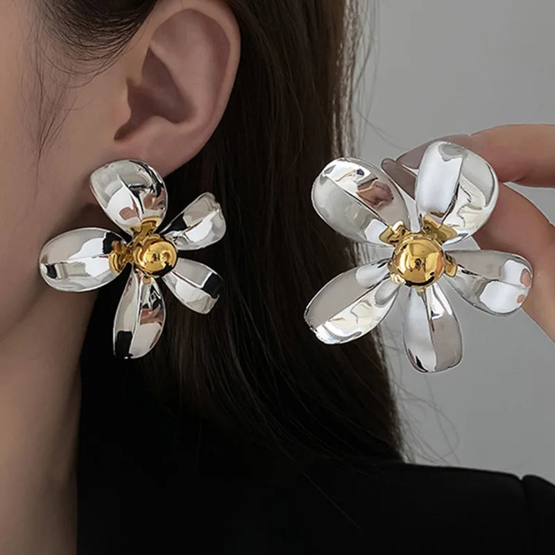 Daiiibabyyy  Exaggerated Glossy Flower Earrings for Women in Europe and America Stud Earring Light Luxury Temperament Fashionable Jewelry