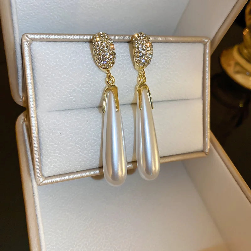Daiiibabyyy  French Elegant Temperament Imitation Pearl Drop Shaped Long Earrings Party Premium Accessories for Womens Fashion Luxury Jewelry