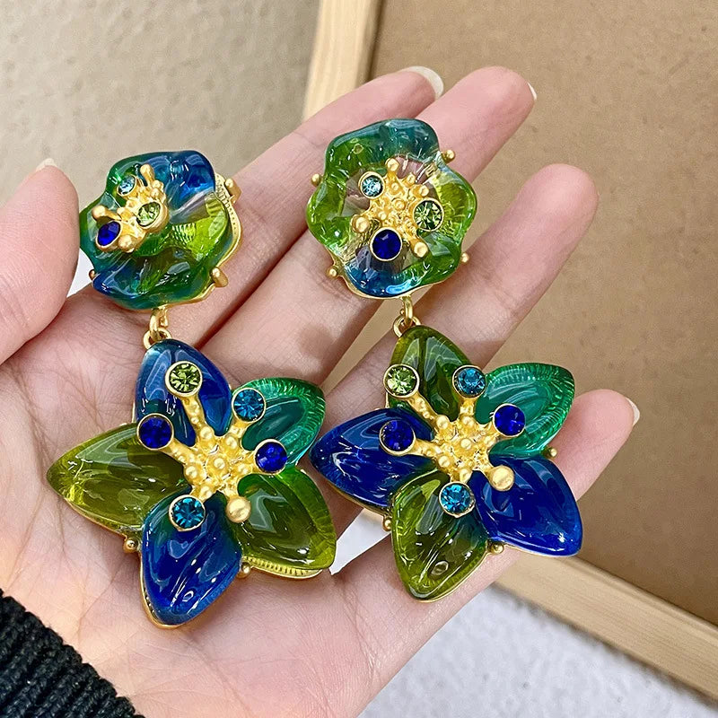 DAIIIBABYYY  -  Retro palace style gradient crystal glass starfish personality exaggerated flower earrings