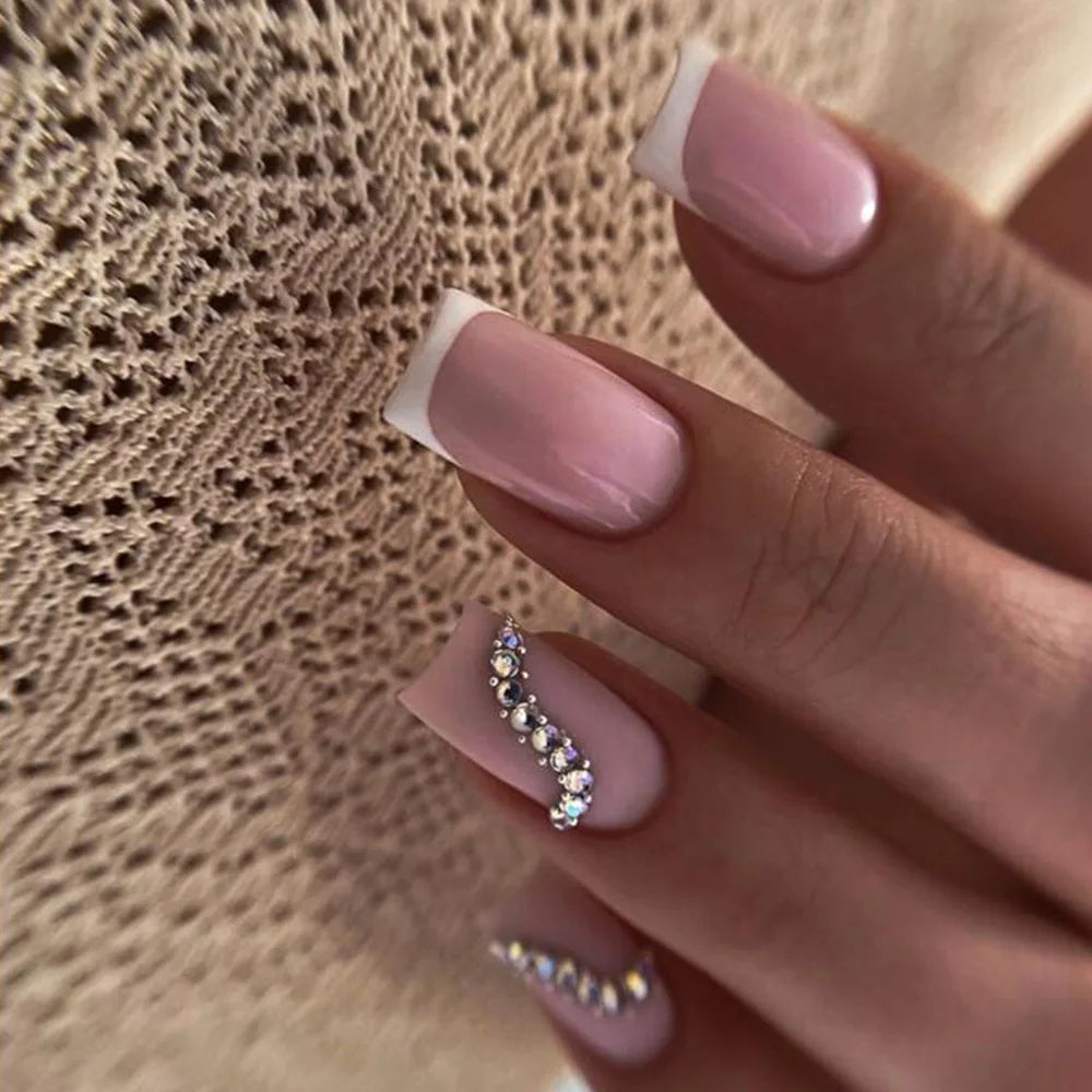Daiiibabyyy 24Pcs French Stripe Fake Nail with Diamond Design Short Finished Full Cover Nail Tips Manicure White False Nails Press on Nails