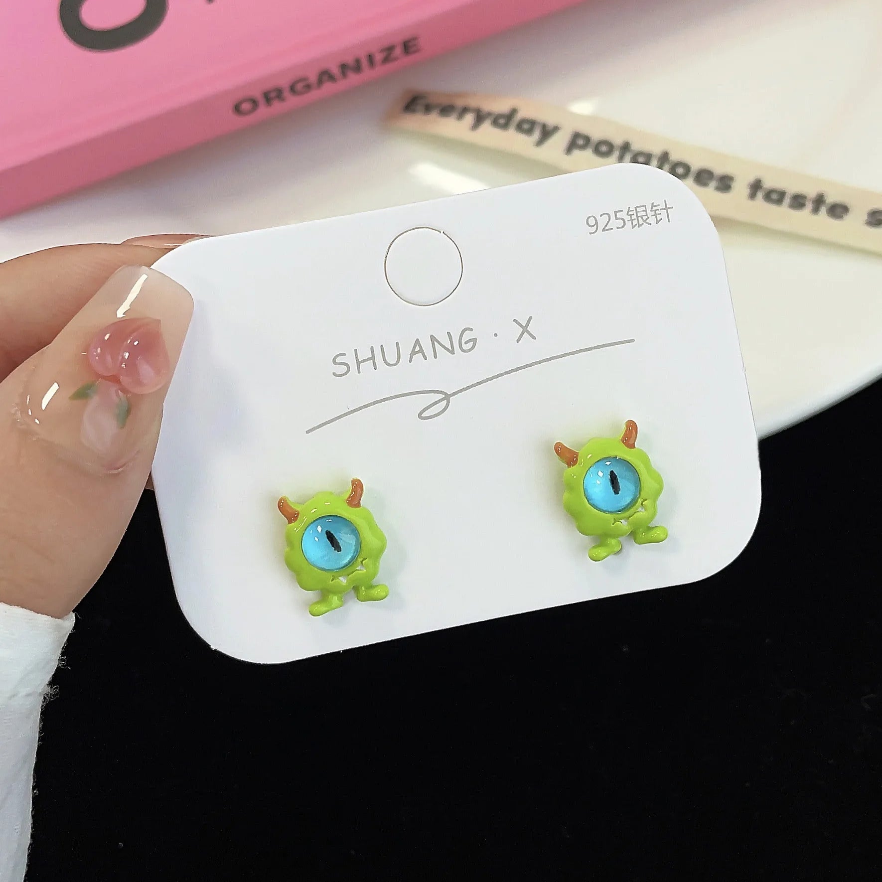 DAIIIBABYYY  -  Cute Green Blue Evil Monster Eyes Stud Earrings Women Kids Halloween Animal Rabbit Big Eyes Goth Cross Earring Jewelry