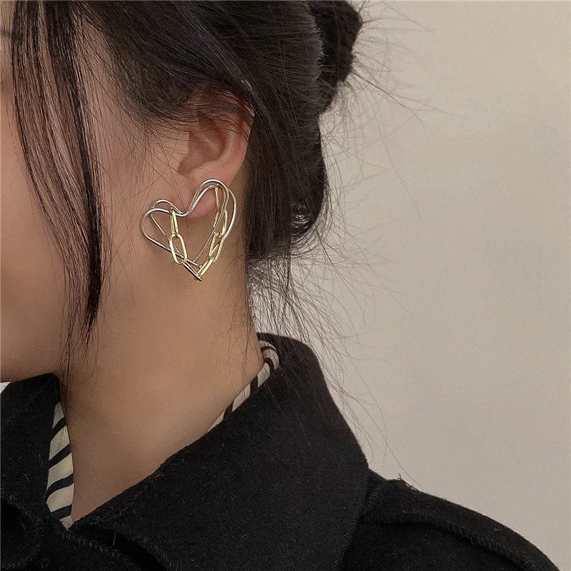 Daiiibabyyy Metallic Line Asymmetrical Love Earrings Women European American Style Hollow Heart Earrings Wedding Party Jewelry Gift