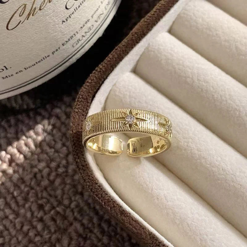 Daiiibabyyy  Retro Crystal Eight-Pointed Star Open Ring for Women Luxury Exquisite Elegant Adjustable Rings Daily Versatile Jewelry New 2025