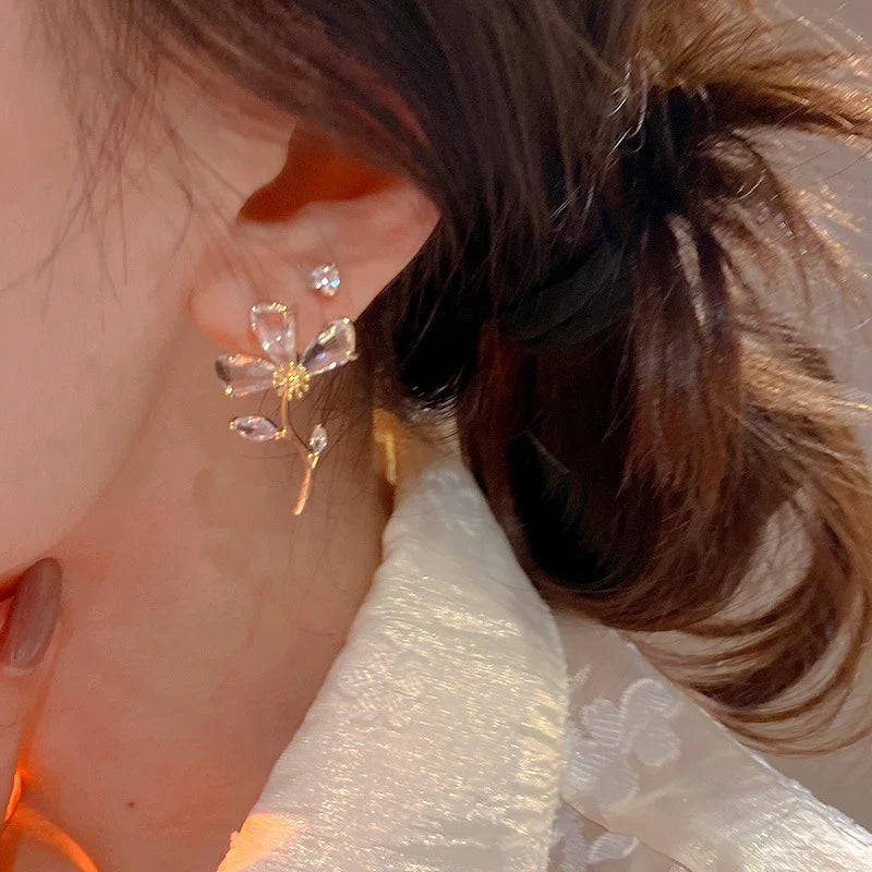 DAIIIBABYYY  -  Fashion Elegant Crystal Flower Zircon Drop Earrings Women's Wedding Jewelry Party Gift Wholesale