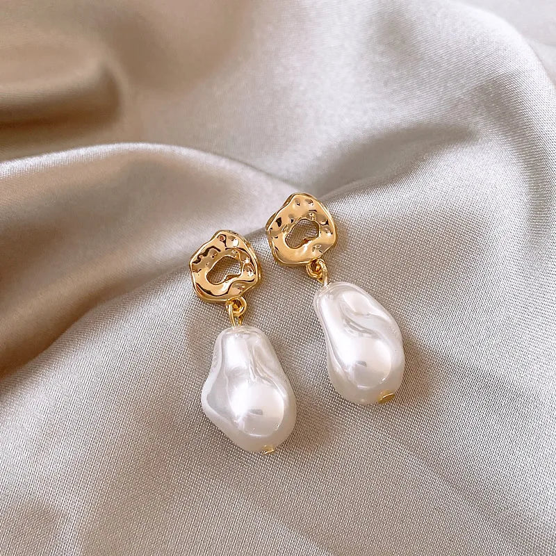 DAIIIBABYYY  -  New Arrival Korea Elegant Irregular Pearl Dangle Earrings For Women Fashion Simple Water Drop Jewelry Party Gifts