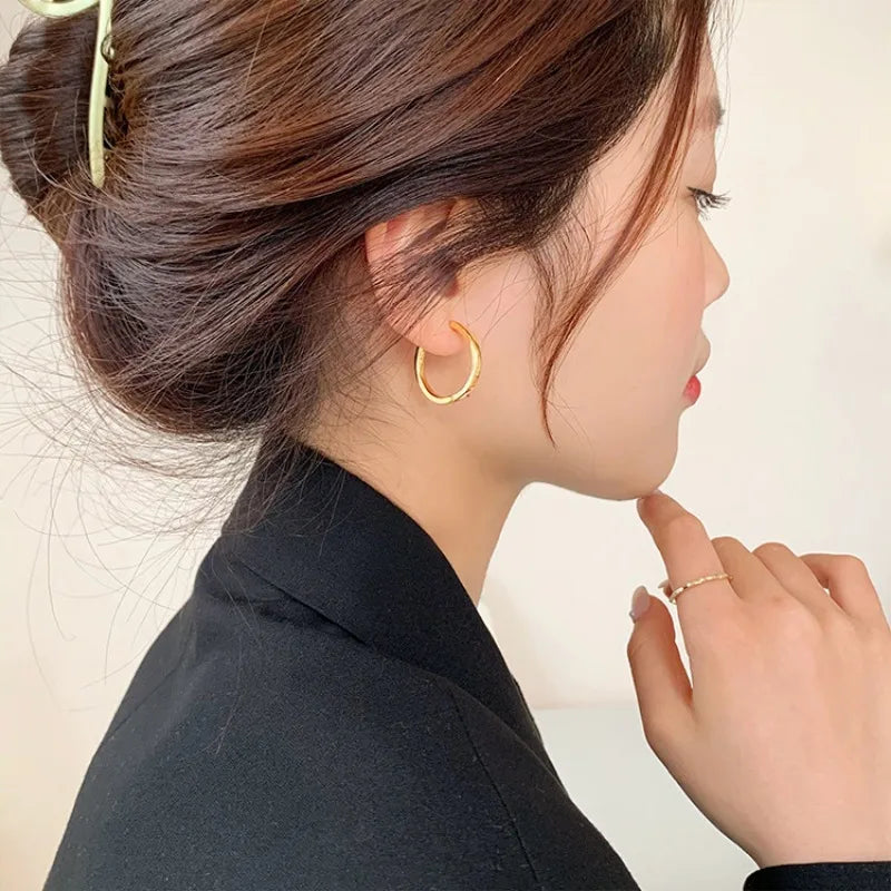 DAIIIBABYYY  -  New Fashion Classics Simple Round Hoop Earrings for Women Circle Girls Shiny Delicate Party Womens Jewelry New Arrival