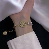 Bracelet for Women Head Portrait Pearl Bracelet Retro Simple Bracelet Fashion Geometric Pendant Jewelry Accessories Wholesale daiiibabyyy