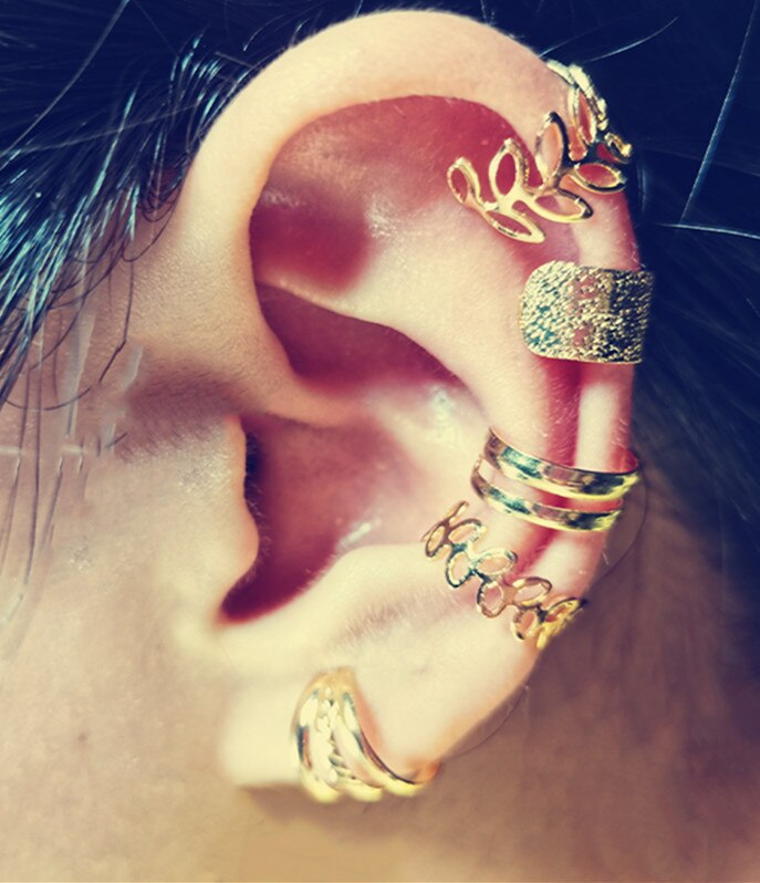 5 Pcs Set of Non-perforated Ear Bone Clip Hollow Earrings Personality Gold Foil Retro Hollow Multi-layer Fashion Female Jewelry daiiibabyyy
