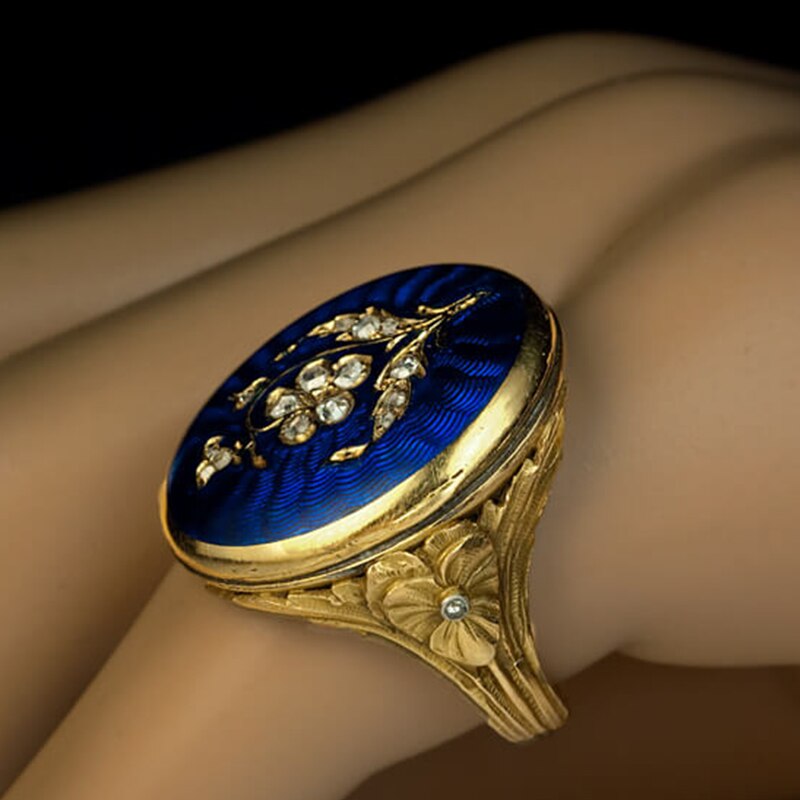 Women Vintage Zircon Inlaid Flower Wide Face Ring Punk Hip Hop Finger Ring Carved Flower Blue Party Rhinestone Rings