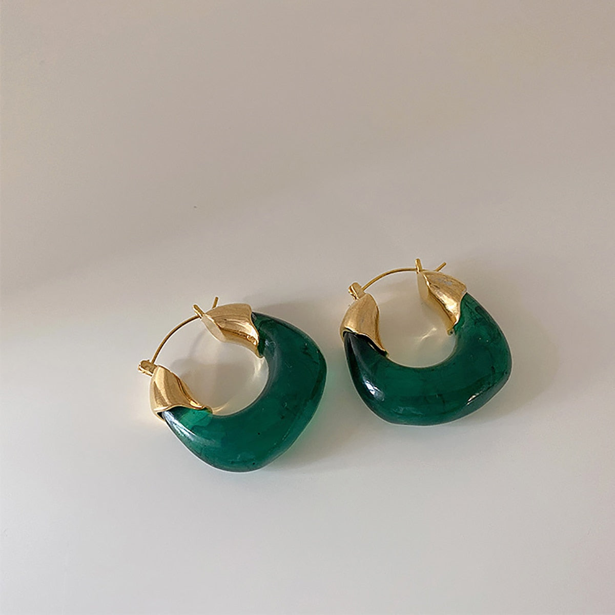 AENSOA Trendy Hyperbole Transparent Resin Geometric U Shape Golden Copper Earrings for Women Punk Clear Green Acrylic Earrings daiiibabyyy
