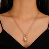 2Pcs Hold Hands Magnetic Couple Necklace Lovers Hand In Hand Pendant Necklace for Women Men Fashion Jewelry Gift 2022 New Trend daiiibabyyy