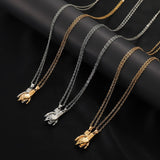 2Pcs Hold Hands Magnetic Couple Necklace Lovers Hand In Hand Pendant Necklace for Women Men Fashion Jewelry Gift 2022 New Trend daiiibabyyy