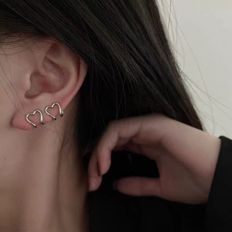3 Pcs Fashion Simple Smooth Ear Cuffs Clip Earrings for Women No Piercing Fake Cartilage Earring Jewelry Gifts Cross Earrings daiiibabyyy
