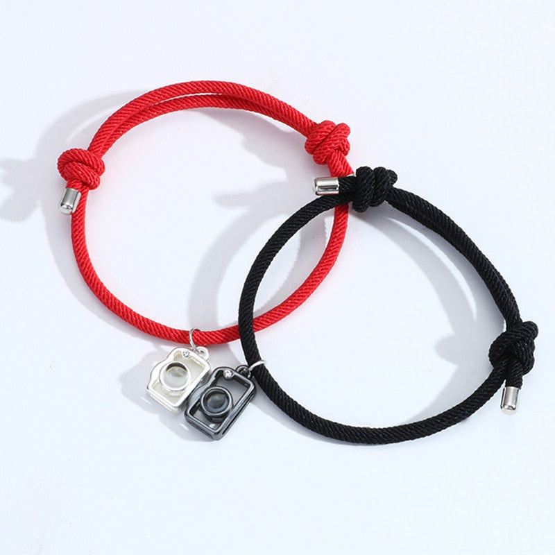 2Pcs Magnetic Couple Bracelets Lovers Spaceman Astronaut Pendant Distance Faceted Charm Bracelet Men Women Wedding Jewelry Gift daiiibabyyy