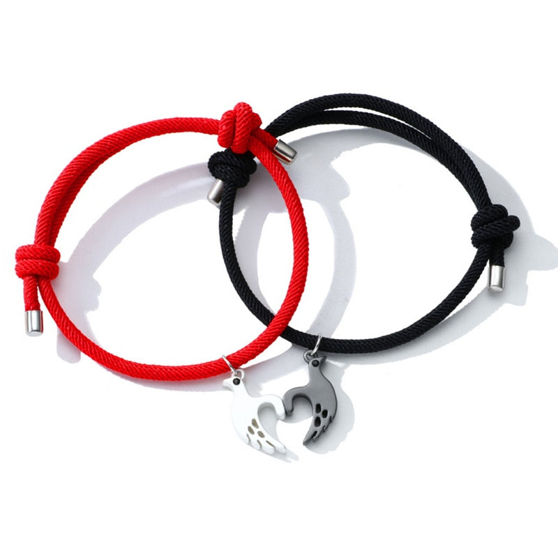 2Pcs Magnetic Couple Bracelets Lovers Spaceman Astronaut Pendant Distance Faceted Charm Bracelet Men Women Wedding Jewelry Gift daiiibabyyy