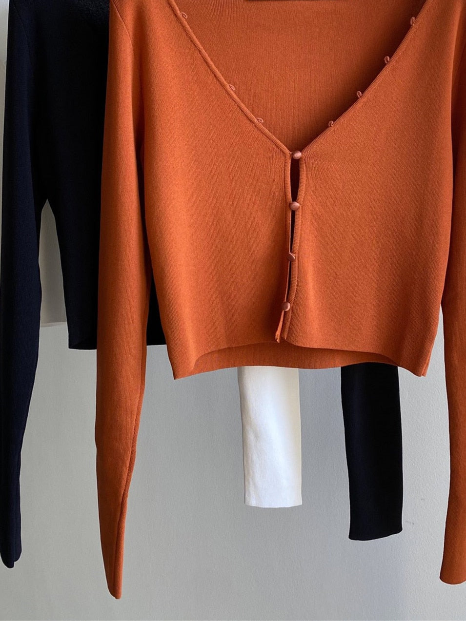 3 Colors Ladies Sexy Single Breasted Hollow Out Cardigan Fall New Female V Neck Long Sleeve Slim Short Knitwear Top