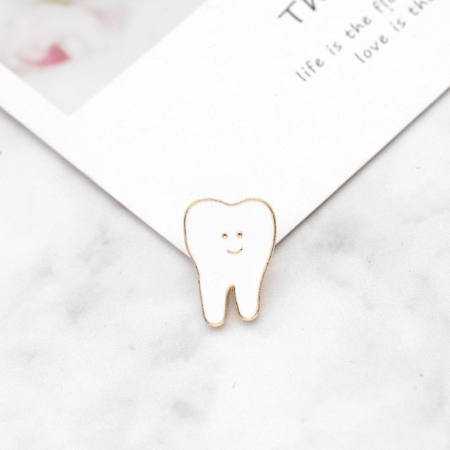 Cartoon Syringe Pink Pill Enamel Pins Smile Teeth Brooches Medical Organ Metal Badge Denim Bag Lapel Pin Jewelry Gifts For Kids daiiibabyyy