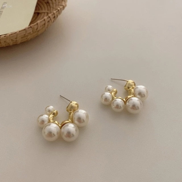 AOMU  Chic Imitation Pearl Geometric Fan Shaped Elegant Stud Earrings for Women Girls Jewelry Party Asseccoires daiiibabyyy