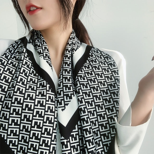 90cm * 90cm Design Scarf Lady Shawl Printed Silk Felt Headscarf Scarf Lady Headscarf Square Scarf Lady Wrap Scarf 2021 daiiibabyyy