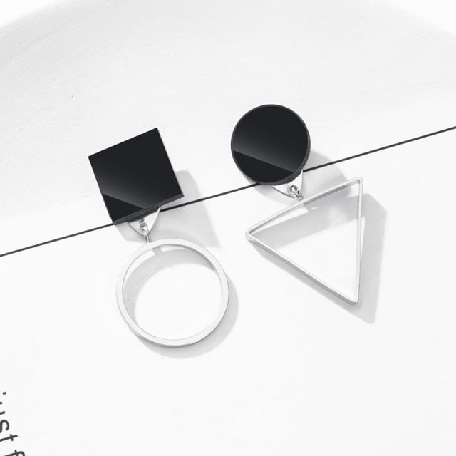 Women's Earrings Korean Black Colour Drop Earrings For Women Statement Geometric Earrings 2021 Fashion TrRendd Female Jewelry daiiibabyyy