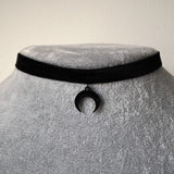 Black Crescent Moon Choker Necklace Gothic Grunge Black Velvet Jewelry Gorgeous Women Pendant Gift Gothic Statement Goth New daiiibabyyy