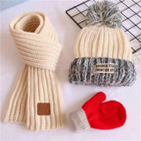 A three-piece set of hat and scarf gloves Autumn and winter children's hats and scarves set boys and girls knitted hats scarf daiiibabyyy