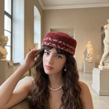 Daiiibabyyy  French Style Fair Isle Pattern Pillbox Hat Jacquard Elegant Fedora Hat Teardrop Fedoras Medicine Box Hat Masquerade Party