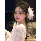 Daiiibabyyy  1pc Pure Desire Style White Flower Hair Clip, Side Hair Accessory with Artificial Flowers, Simulation Floral Headpiece for Beach